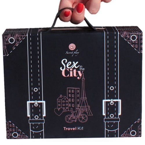 img_115730_66f283046349ee3fad2ef93b84f40f28_1.jpg SECRETPLAY - SEX IN THE CITY TRAVEL KIT (ES/EN/DE/FR/NL/PT)