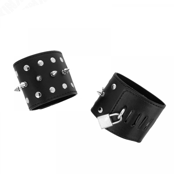 img_187748_a69c263f1e4e8e8a90cad50f270d8e3e_1.png KINK - MUÑEQUERAS ESTILO PUNK CON PINCHOS 25 X 6 CM
