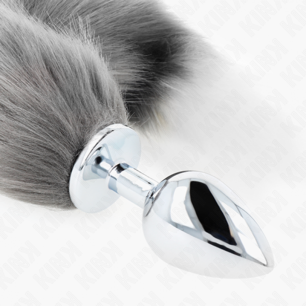 img_187785_b4877dad99d29a0259853442c5874d97_1.png KINK - PLUG ANAL TALLA L 10 X 4 CM CON COLA SINTÉTICA 40 CM PLATEADO Y BLANCO