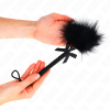 img_188892_3e5ee3ac81b8061bd4ac3c4fd3a90b70_1.png KINK - MASAJEADOR DE CUERDA DE NAILON CON PLUMAS PARA COSQUILLAS Y LAZO NEGRO 25 CM