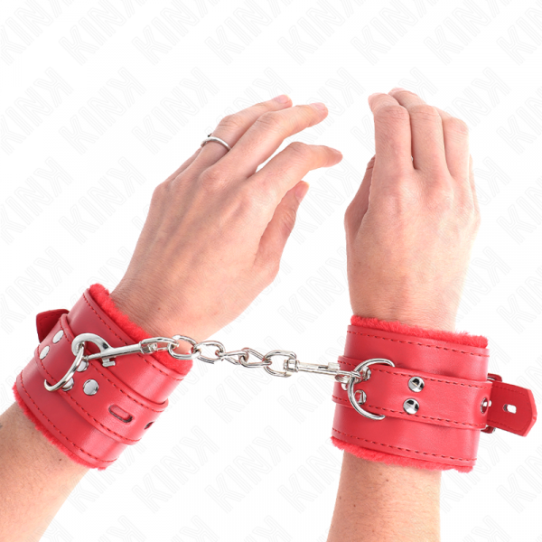 img_189354_e77893cbf3305fc19ac40064c7b5887e_1.png KINK - MUÑEQUERAS FORRADAS CON AGUJEROS CUADRADOS ROJO Y CORREA ROJO AJUSTABLE 17-29 CM X 6 CM