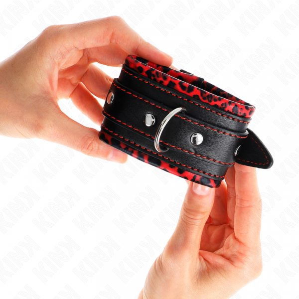 img_189397_91a53b6f9cb30e22240ed3396d8279f8_1.png KINK - MUÑEQUERAS FORRADAS ROJO / NEGRO AJUSTABLE 17-29 CM X 6 CM