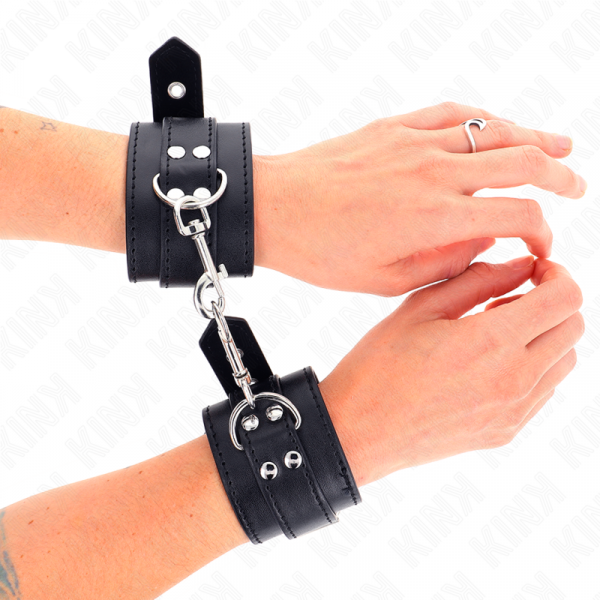 img_190507_59be5b753306ca8854d5e03bad115a07_1.png KINK - MUÑEQUERAS CON TACHUELAS NEGRO 35 X 6 CM