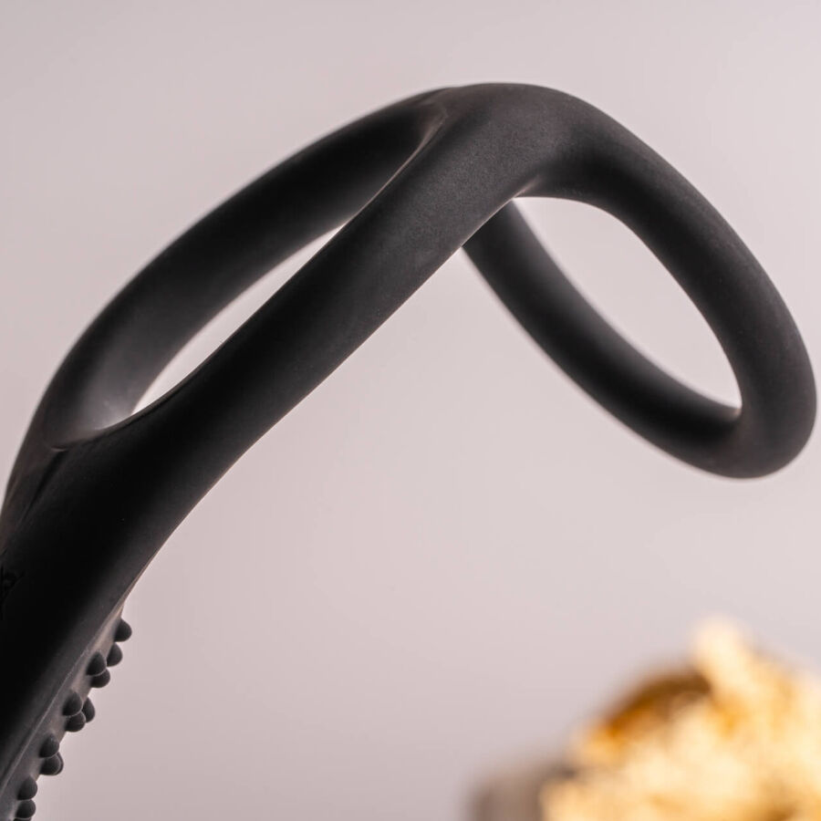 img_211085_3412cf14c8a65523f969757f9b68a9a8_1.jpg ROCKS- OFF - RO- ZEN RRO PLUG ANAL CON ANILLO VIBRADOR PARA EL PENE NEGRO