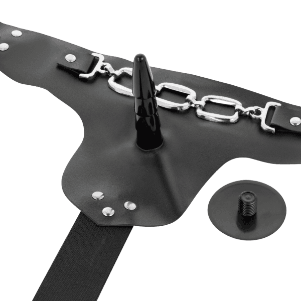 HARNESS ATTRACTION - ARNÉS  GEORGE REALÍSTICO VIBRADOR 19 CM -O- 4 CM